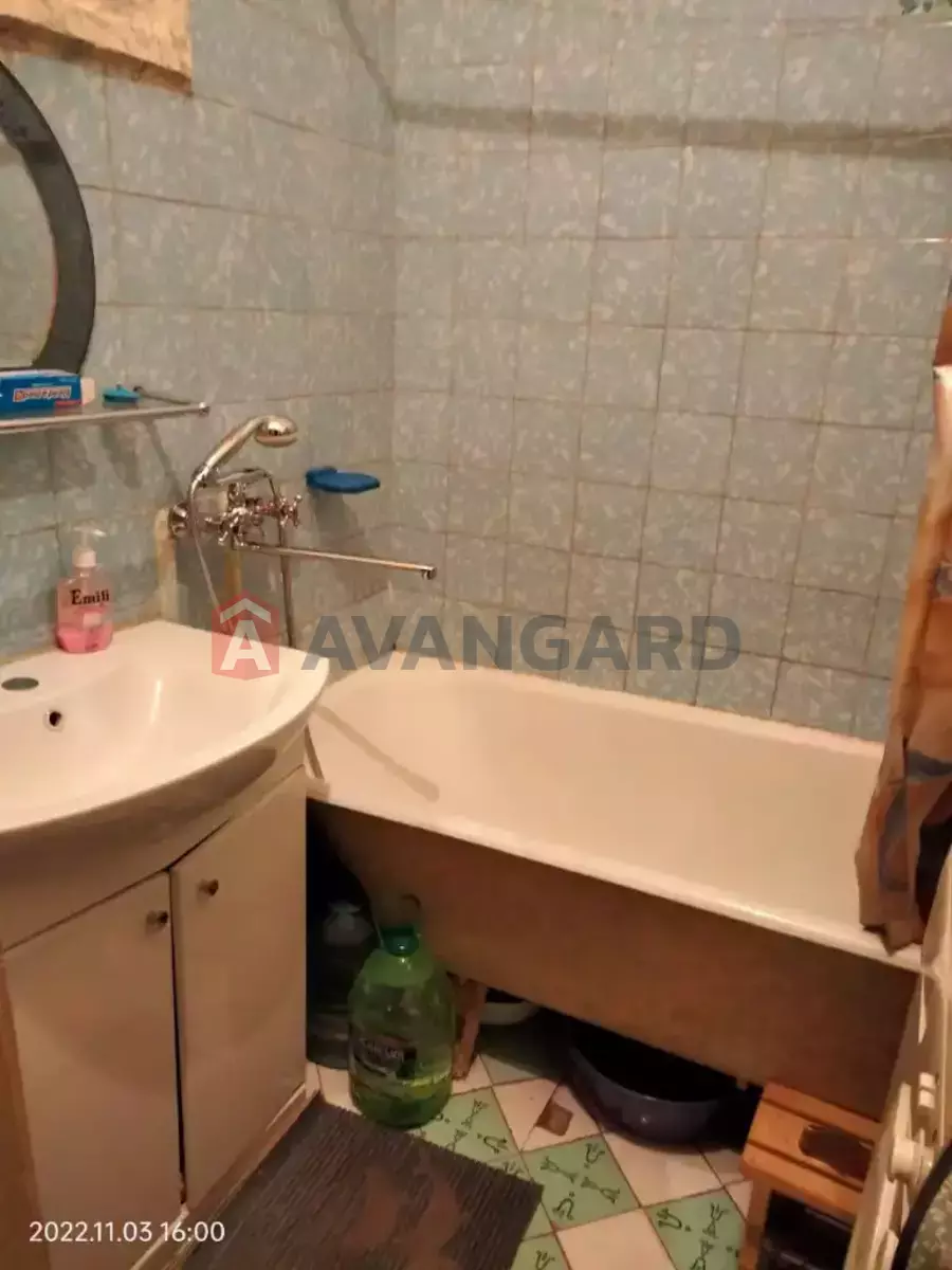 1 ��. ��������, 80/-/8 ��. �., 2/3 ������ ���� 6