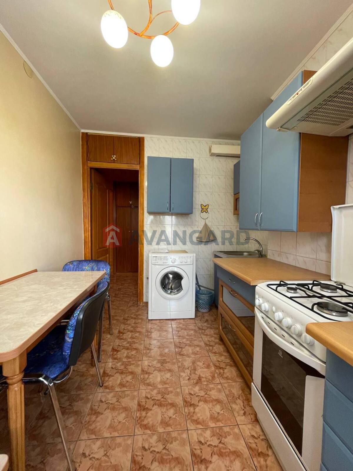 2 ��. ��������, 46/28/9 ��. �., 7/9 ������ ���� 10