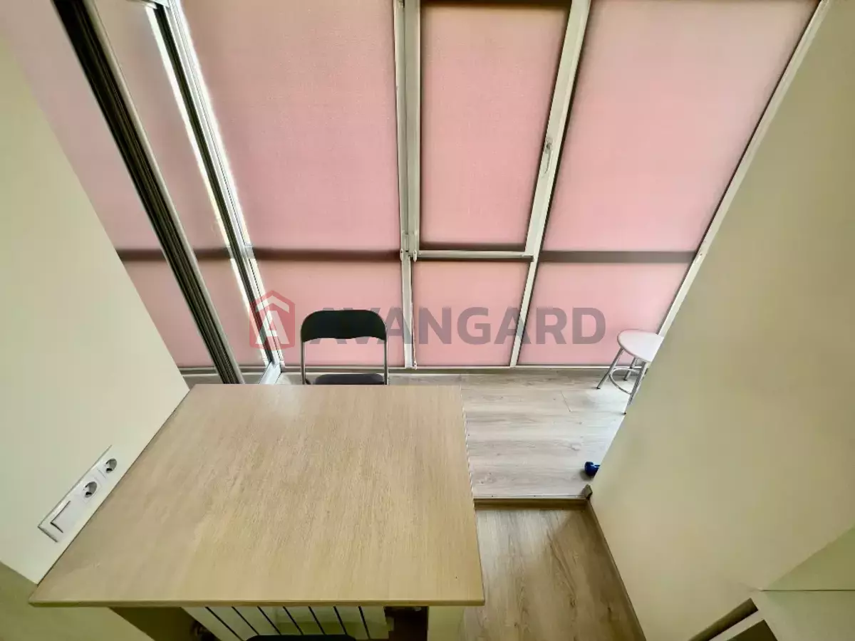 2 ��. ��������, 48/-/- ��. �., 5/5 ������ ���� 12