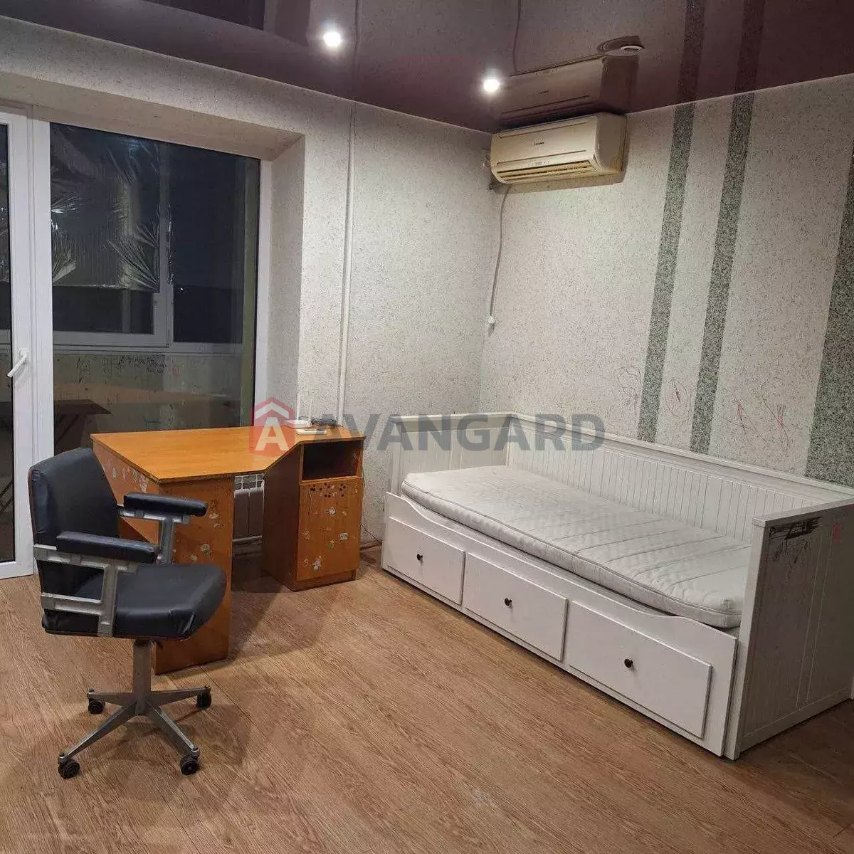 3 ��. ��������, 69/-/8 ��. �., 5/9 ������ ���� 13