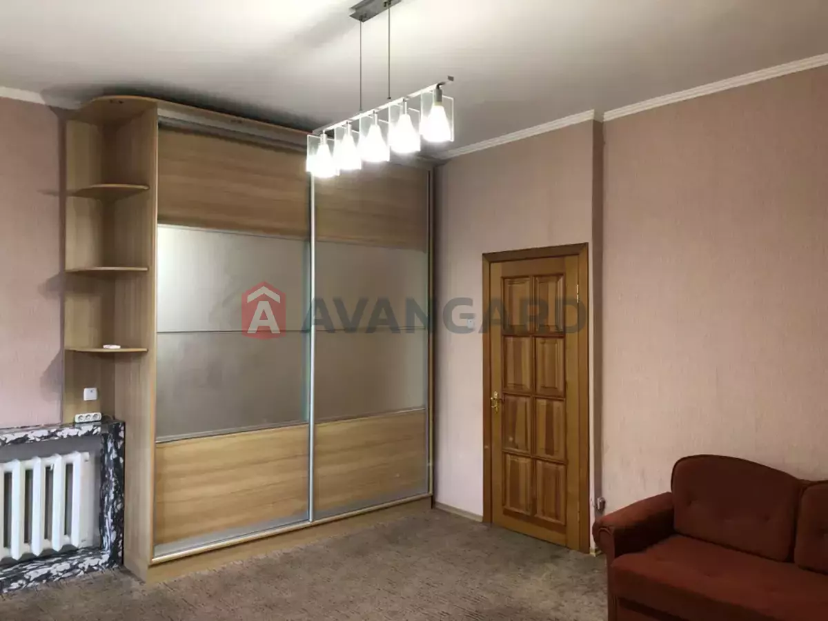 2 ����. ��������, 51/-/8 ��. �., 2/4 ���� ���� 13