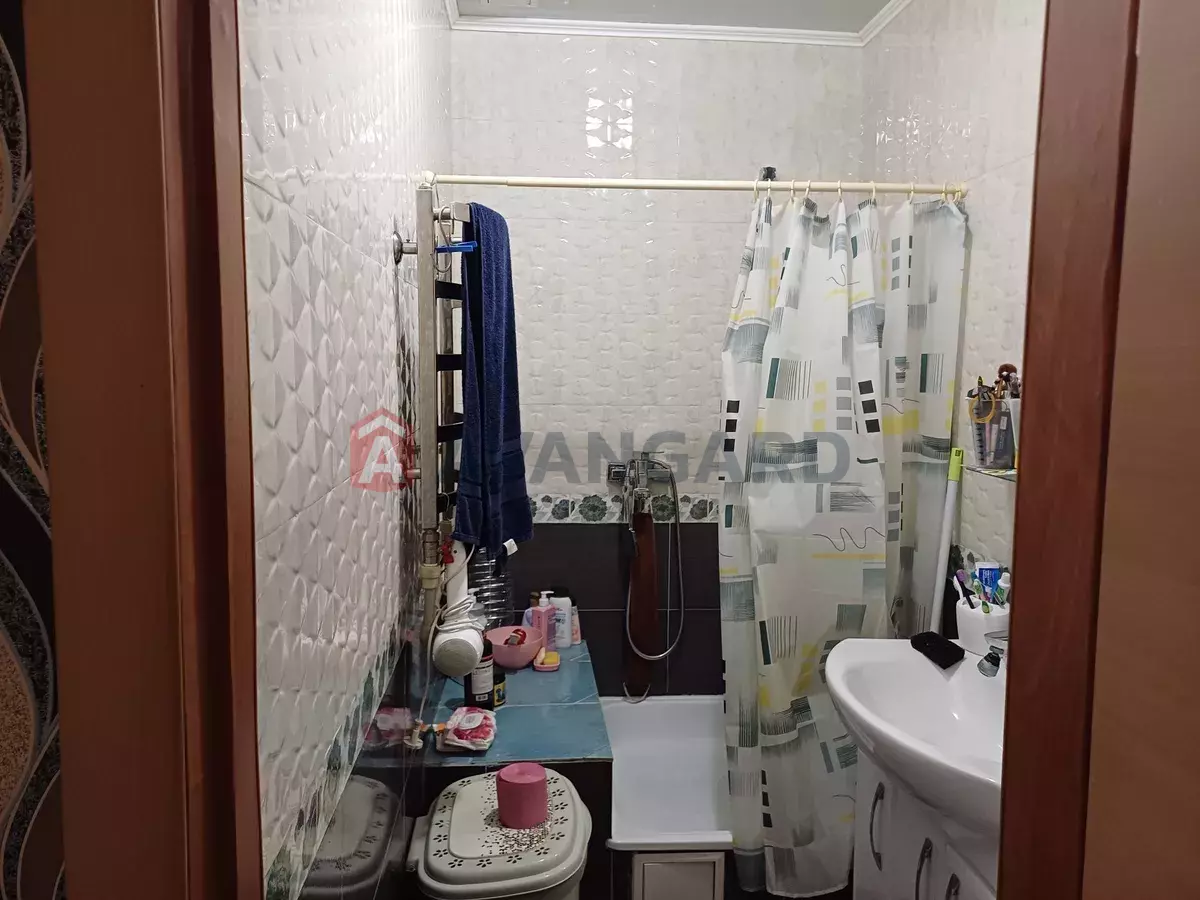 1 ����. ��������, 40/-/6 ��. �., 2/2 ���� ���� 3