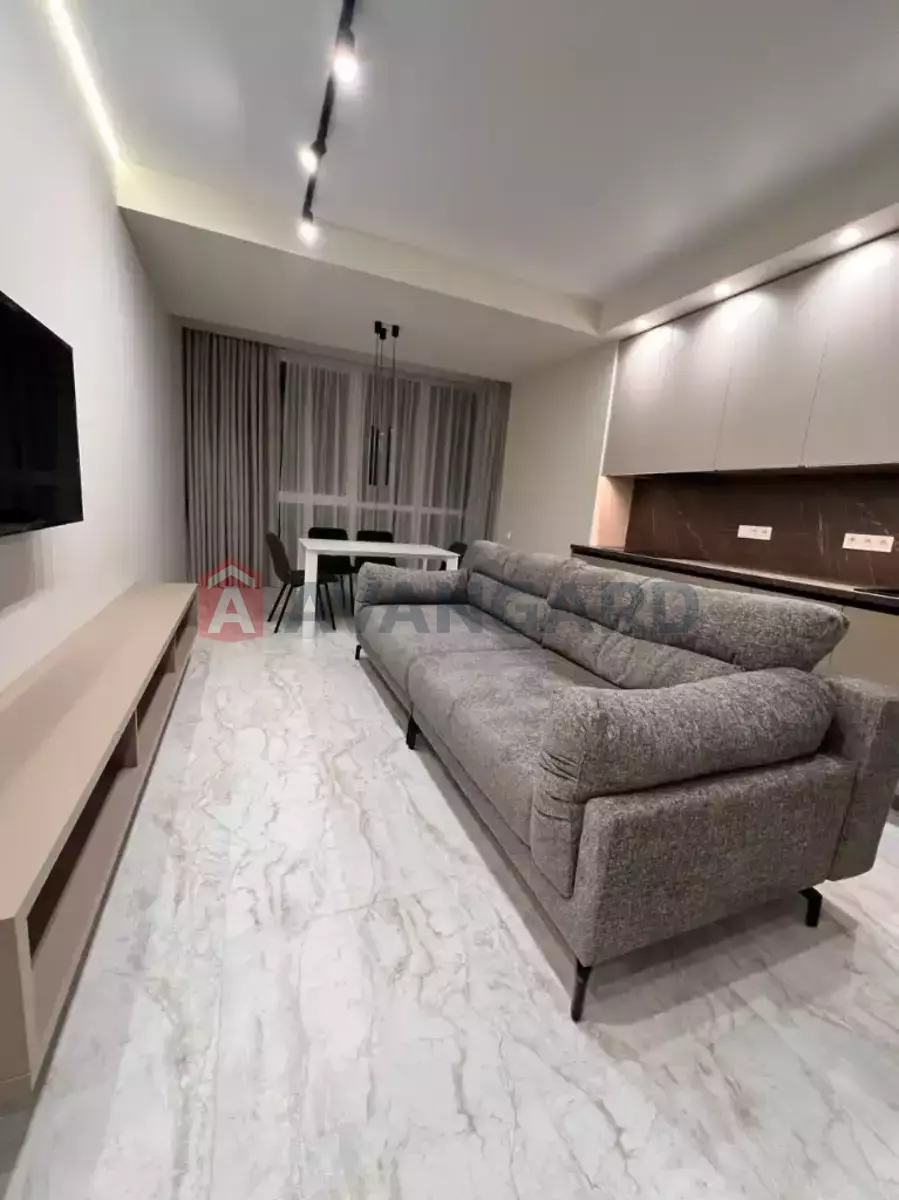 2 ��. ��������, 60/-/- ��. �., 10/14 ������ ���� 3