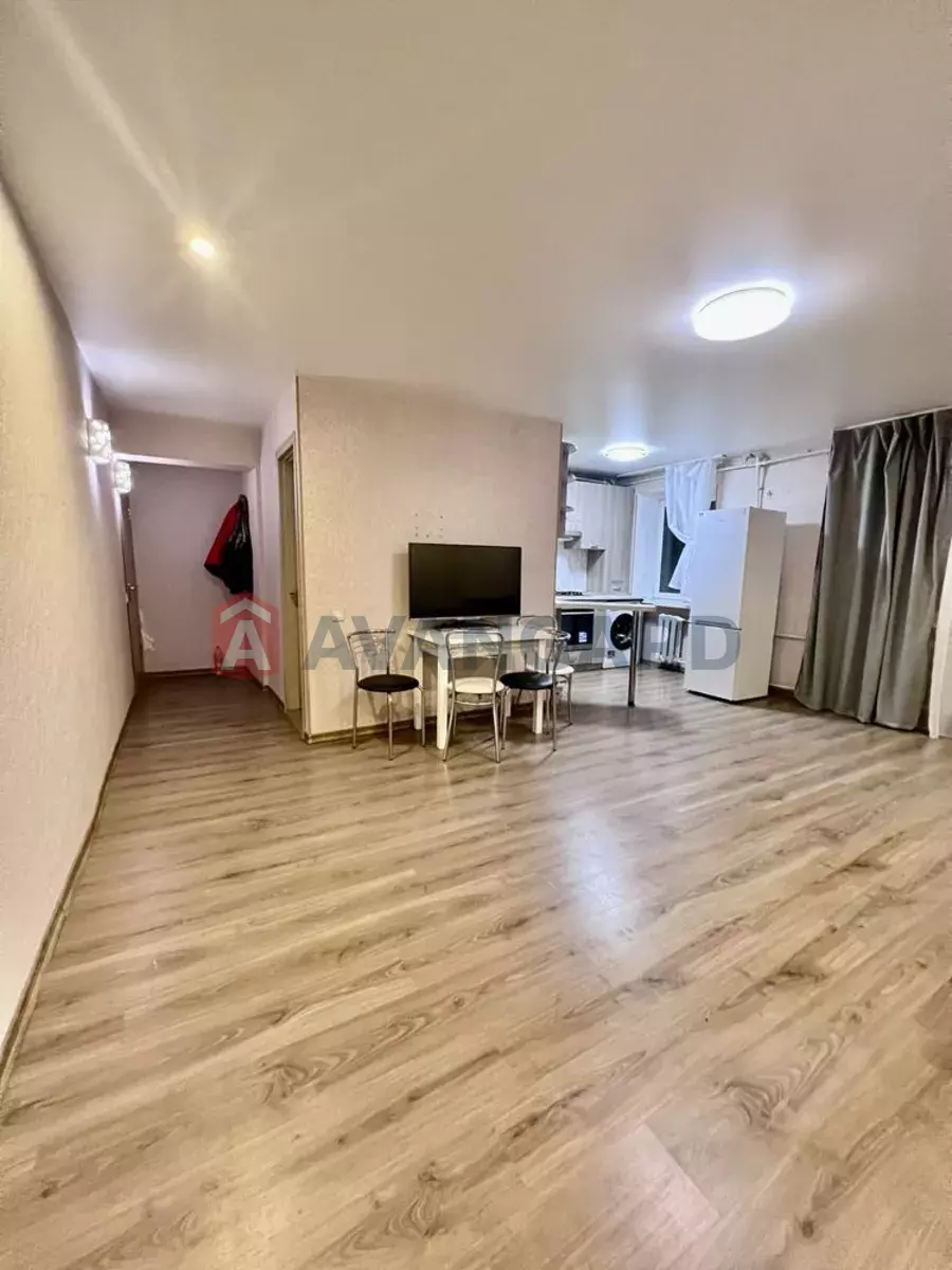 2 ��. ��������, 47/-/8 ��. �., 5/5 ������ ���� 3