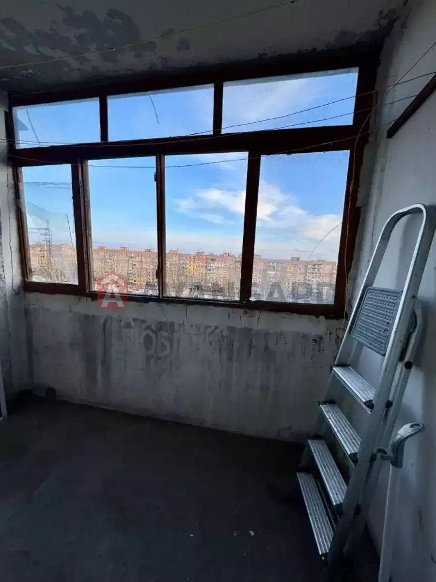 2 ����. ��������, 46/-/- ��. �., 8/10 ���� ���� 5