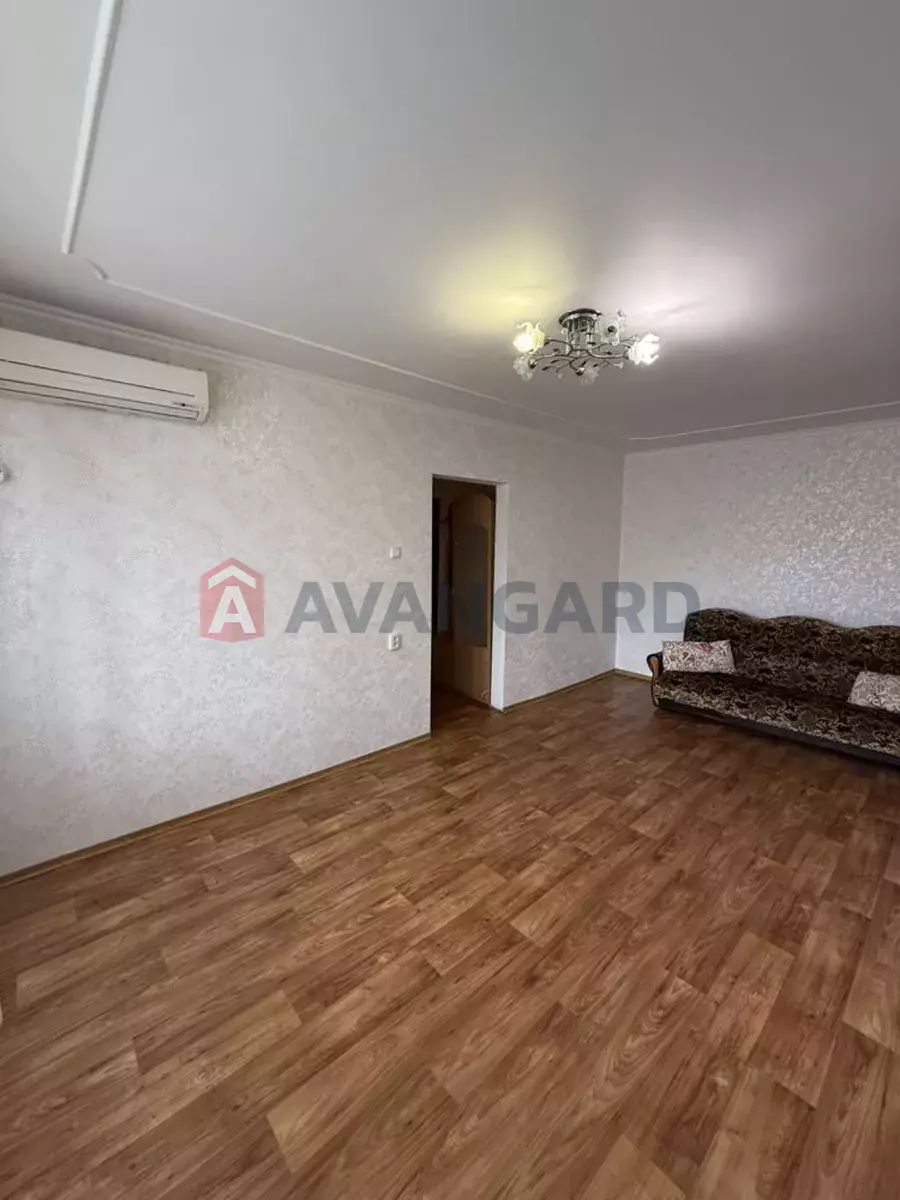 3 ��. ��������, 60/-/7 ��. �., 7/9 ������ ���� 11