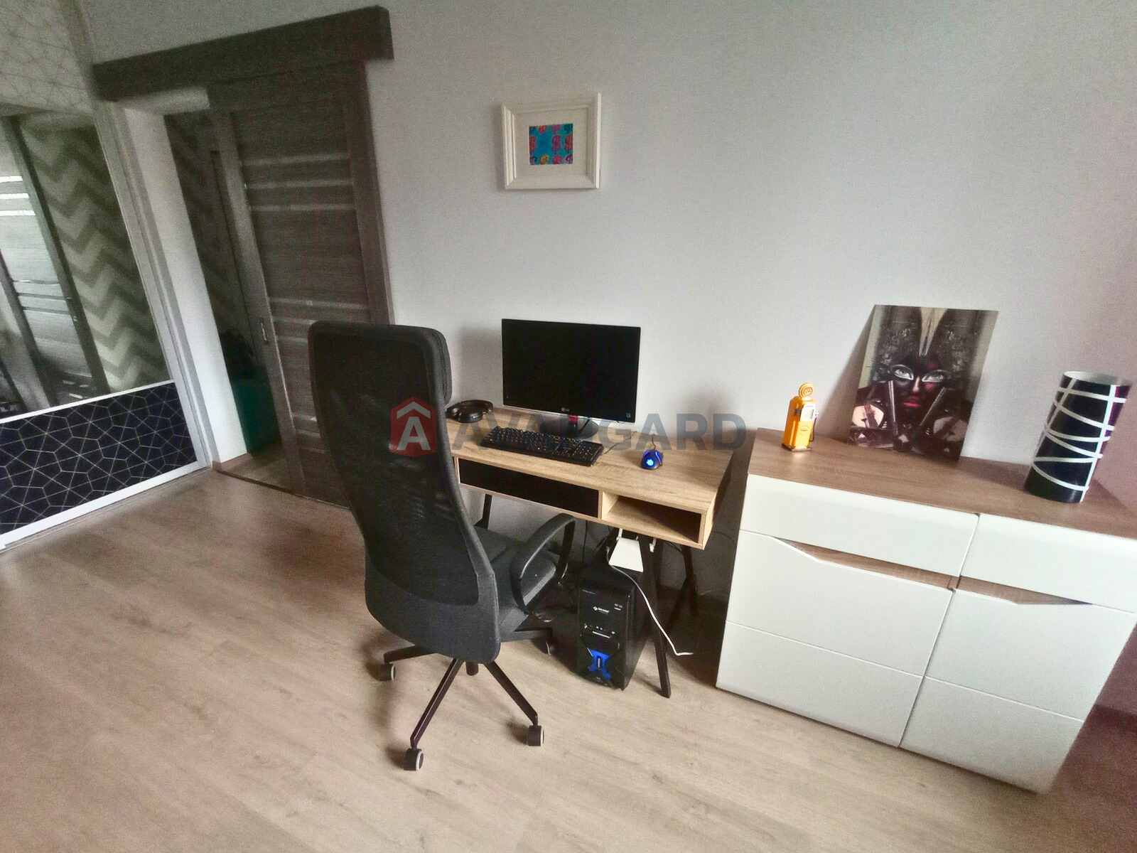 2 кім. квартира, 54/-/6 кв. м., 4/18 поверх фото 4 2 кім. квартира, 54/-/6 кв. м., 4/18 поверх фото 4