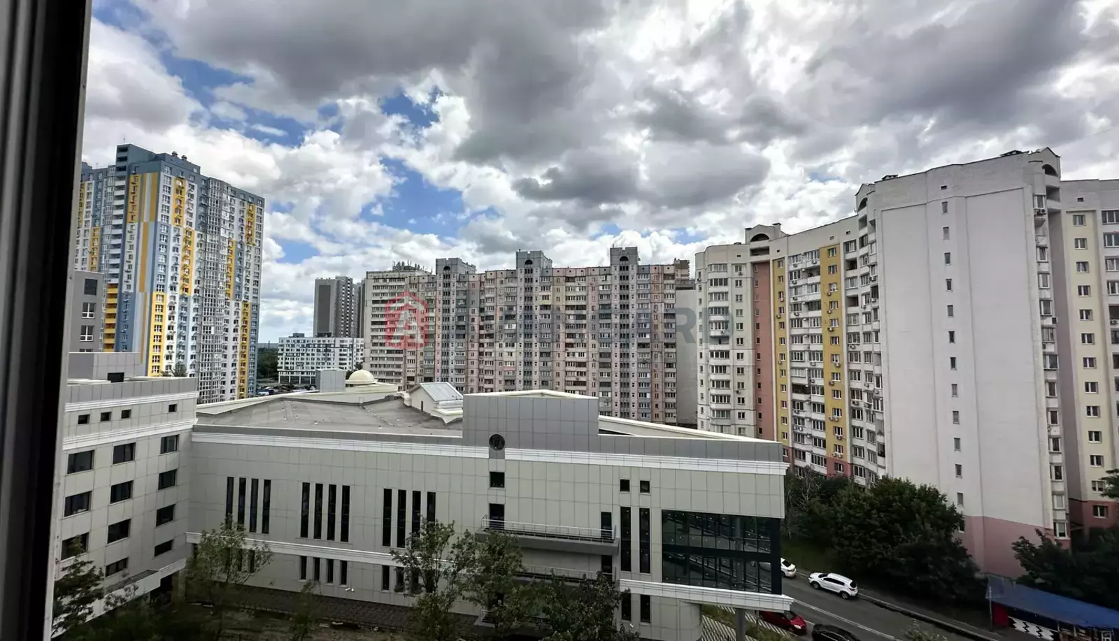 2 ��. ��������, 50/40/8 ��. �., 9/10 ������ ���� 2