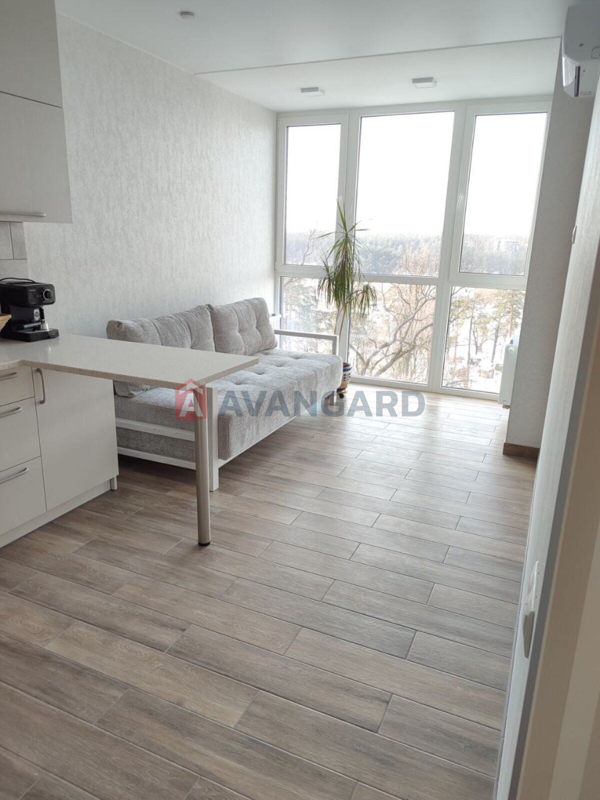 1 ��. ��������, 43/17/13 ��. �., 3/16 ������ ���� 3