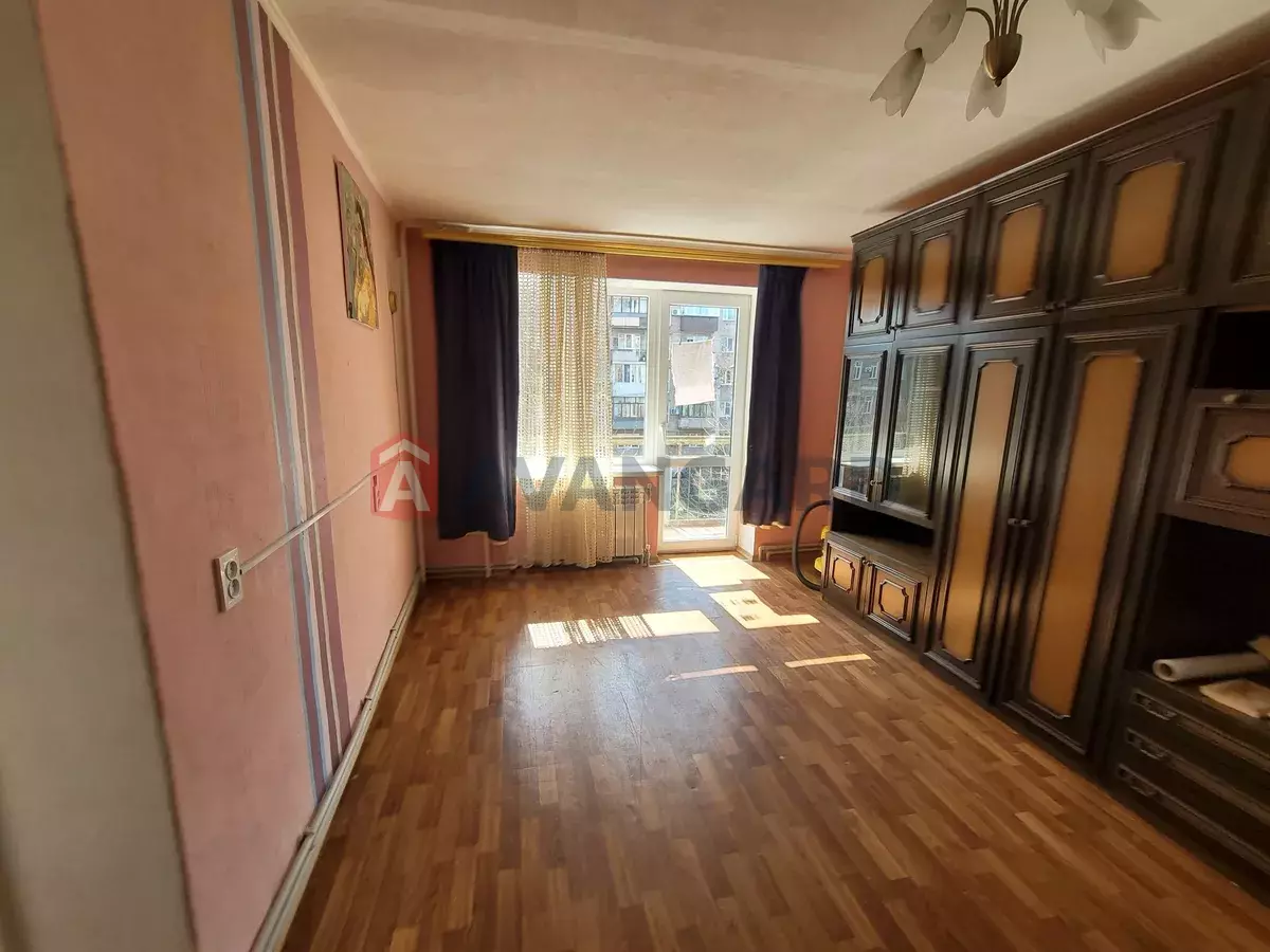 2 . , 46/-/8 . ., 3/9   8