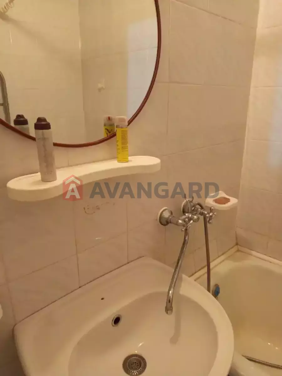 2 ����. ��������, 50/-/- ��. �., 8/9 ���� ���� 7