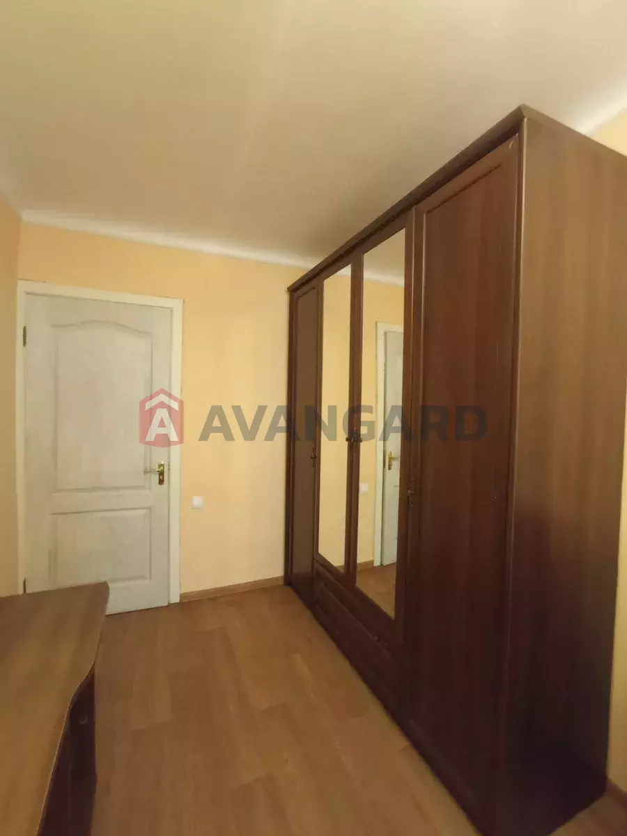 3 ��. ��������, 58/-/10 ��. �., 3/5 ������ ���� 2