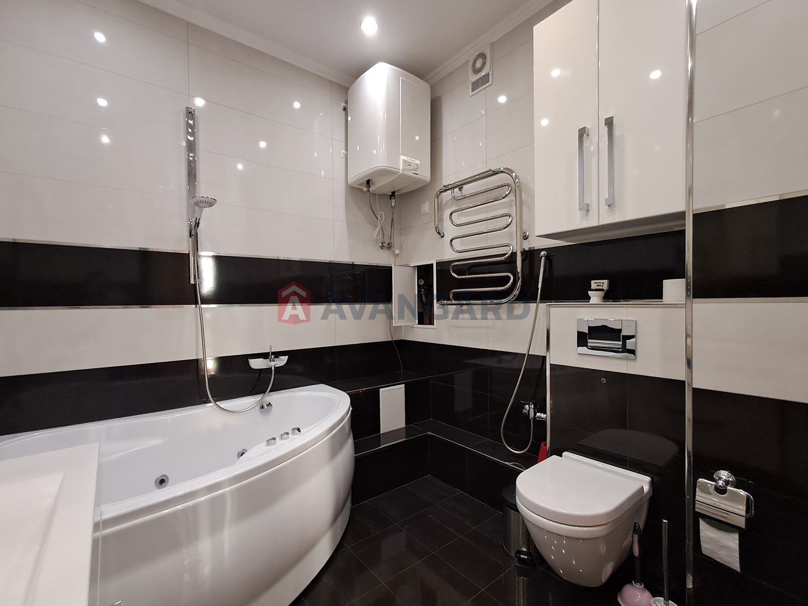 3 ��. ��������, 108/88/20 ��. �., 10/25 ������ ���� 8