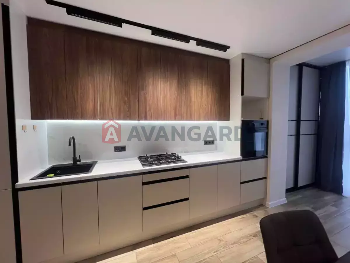 1 ��. ��������, 42/-/- ��. �., 10/10 ������ ���� 4