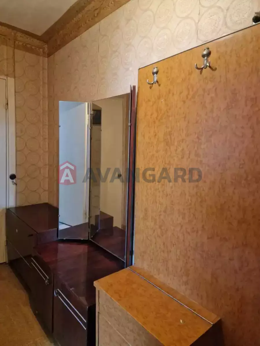 2 ����. ��������, 45/27/8 ��. �., 9/9 ���� ���� 4