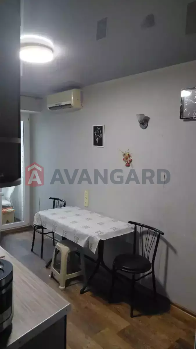 2 ����. ��������, 50/-/10 ��. �., 9/14 ���� ���� 5