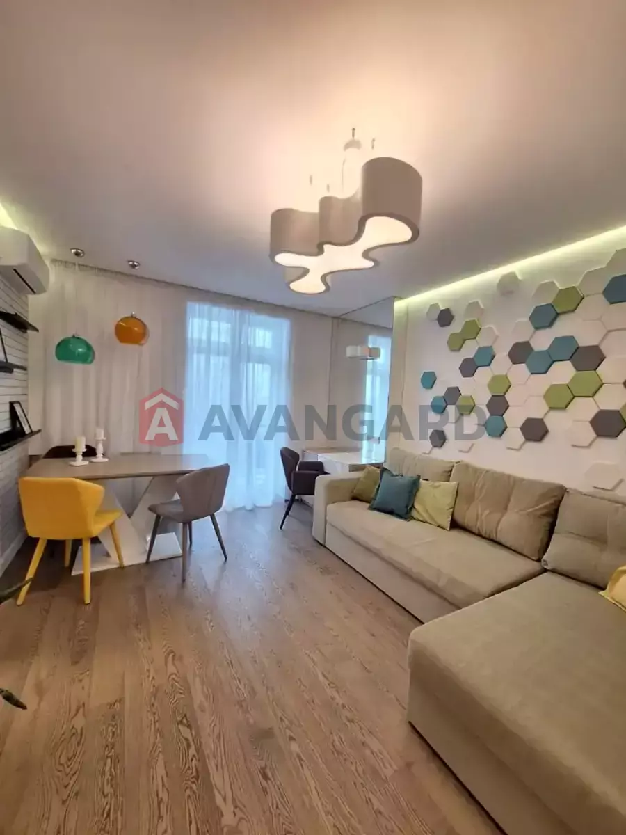 1 ��. ��������, 35/-/- ��. �., 3/5 ������ ���� 10