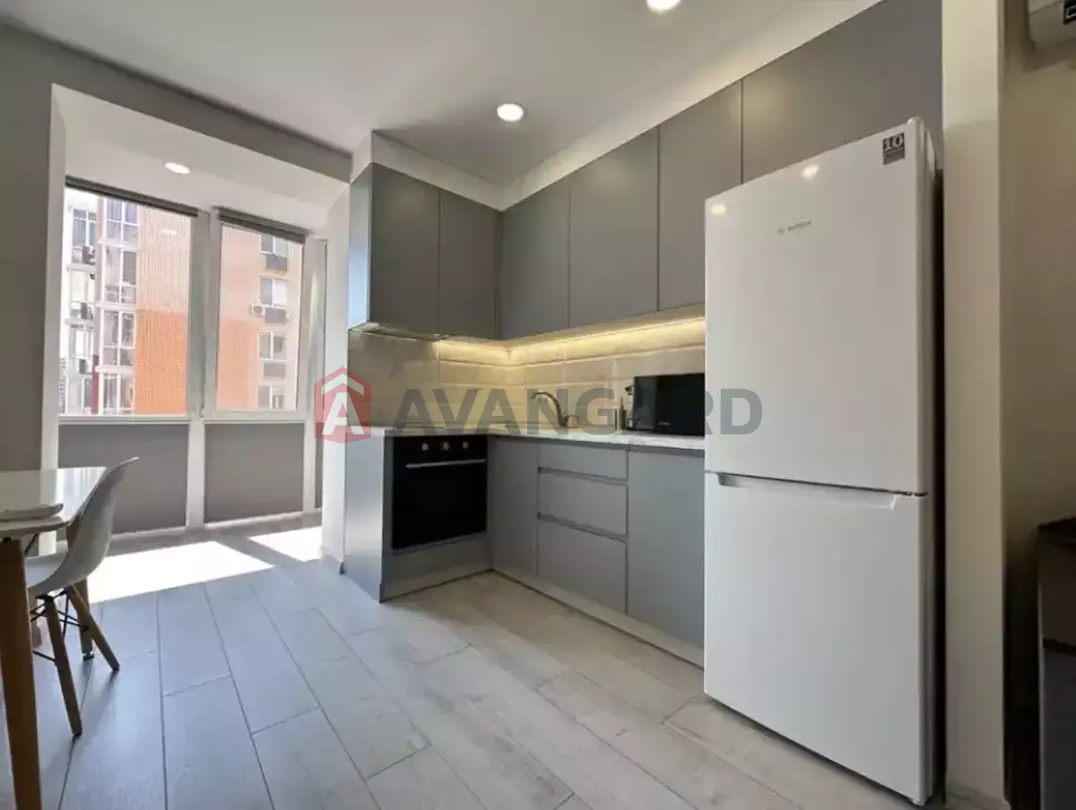 2 ��. ��������, 50/-/15 ��. �., 6/10 ������ ���� 3