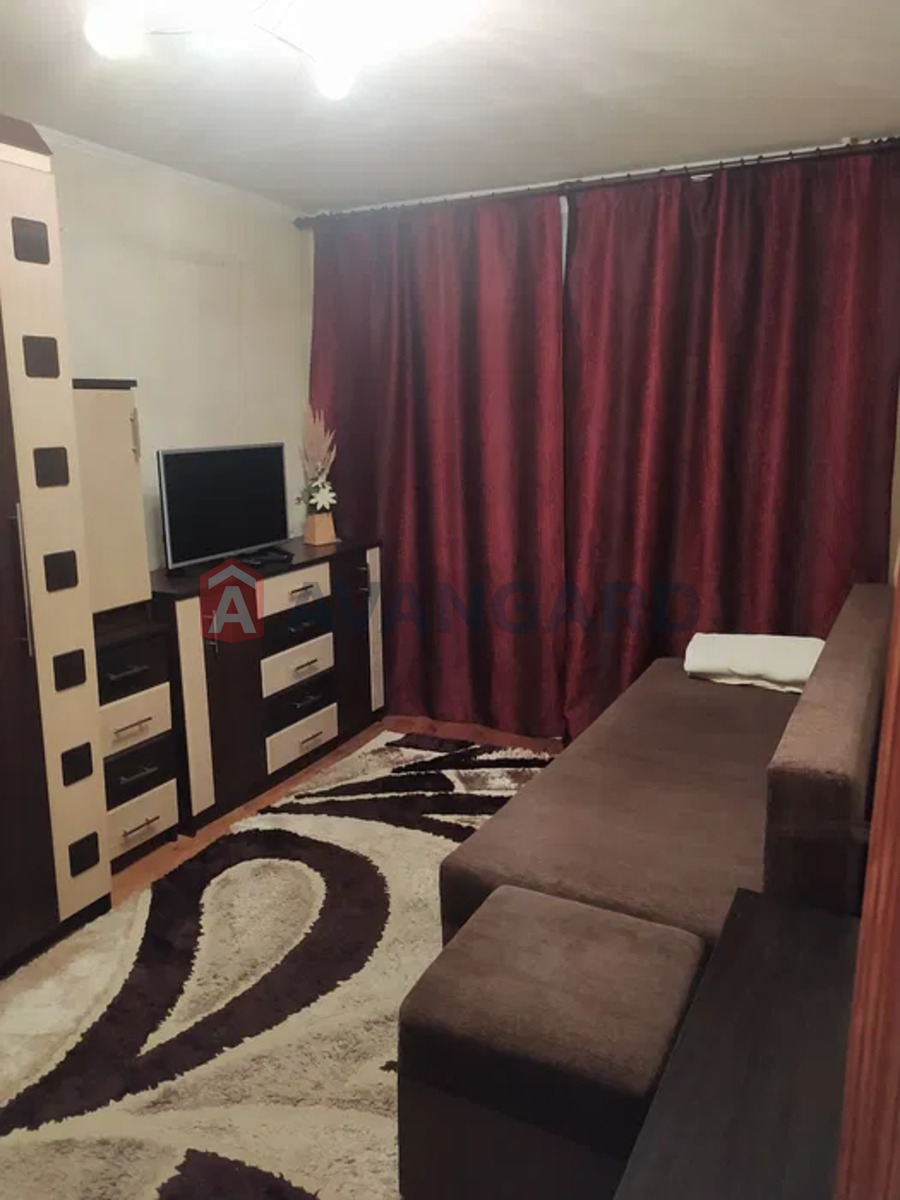 2 ��. ��������, 35/-/8 ��. �., 4/5 ������ ���� 2