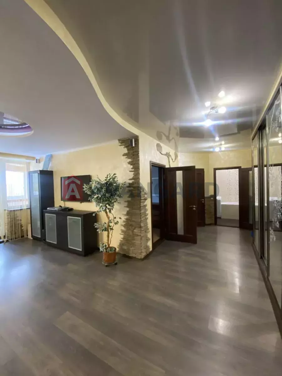 3 ��. ��������, 101/-/15 ��. �., 6/17 ������ ���� 9