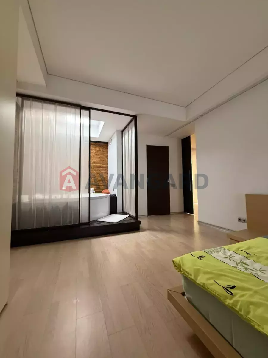 3 ����. ��������, 157/-/- ��. �., 4/10 ���� ���� 21