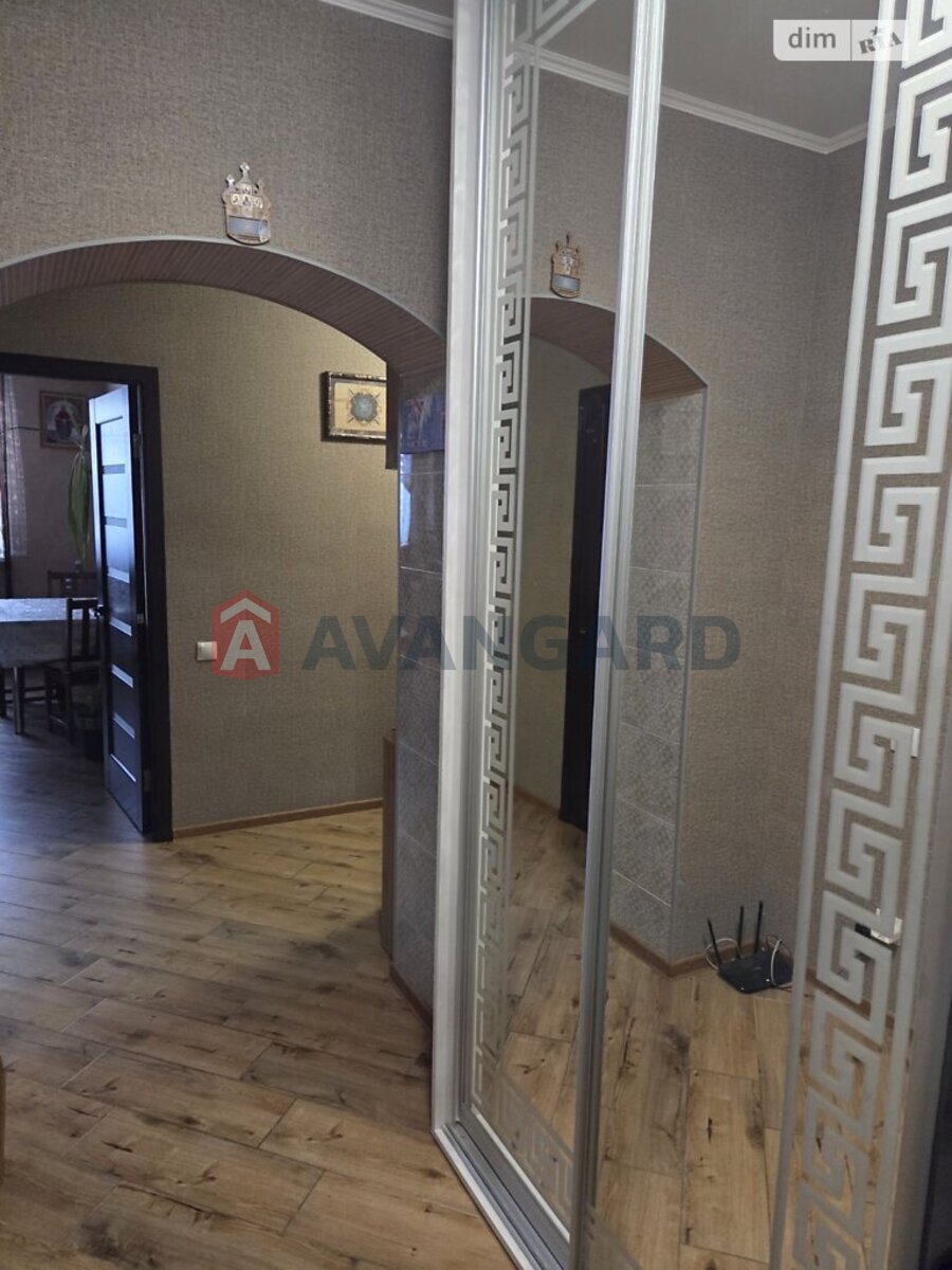 2 ����. ��������, 70/-/- ��. �., 1/6 ���� ���� 3