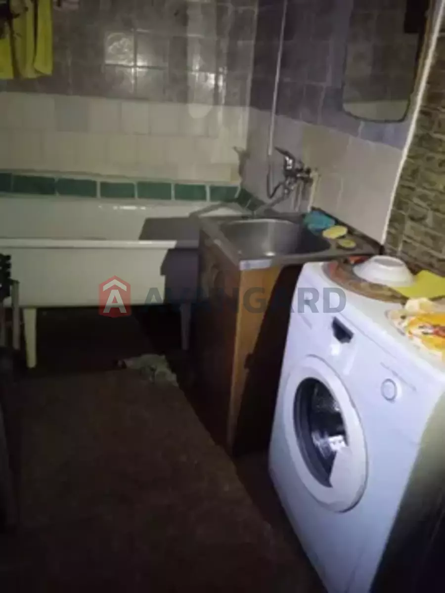 2 ��. ��������, 50/-/7 ��. �., 2/2 ������ ���� 4