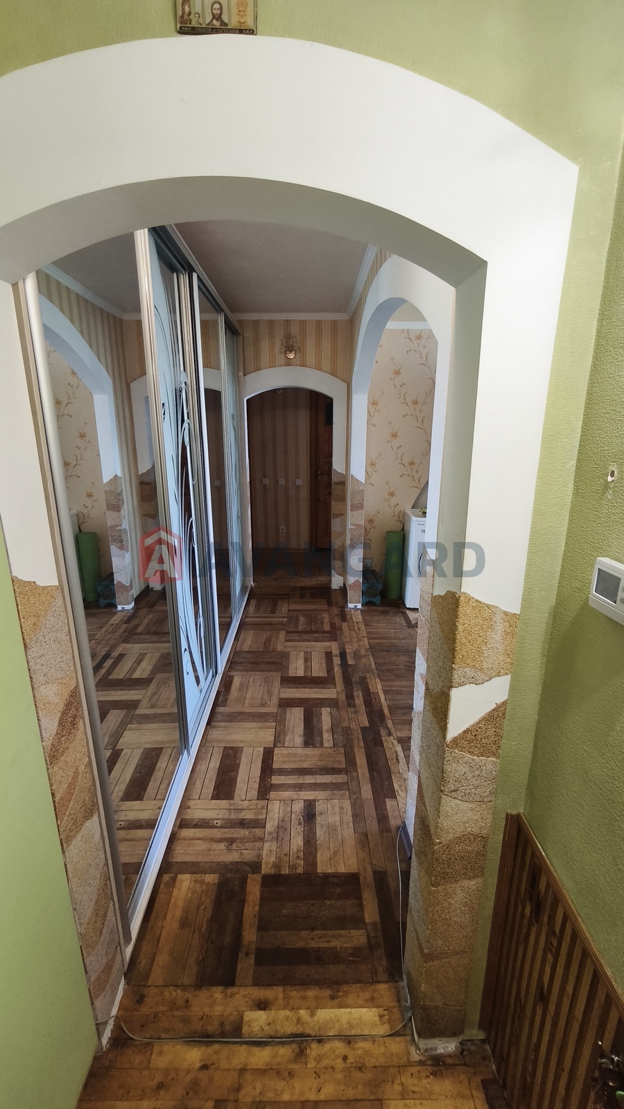 3 кім. квартира, 58/40/8 кв. м., 9/9 поверх фото 6 3 кім. квартира, 58/40/8 кв. м., 9/9 поверх фото 6