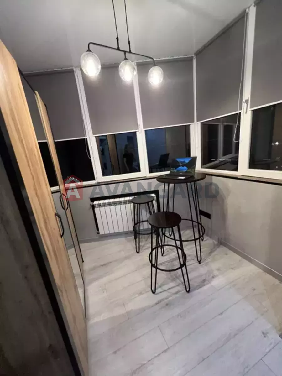 2 ����. ��������, 60/-/25 ��. �., 10/12 ���� ���� 17