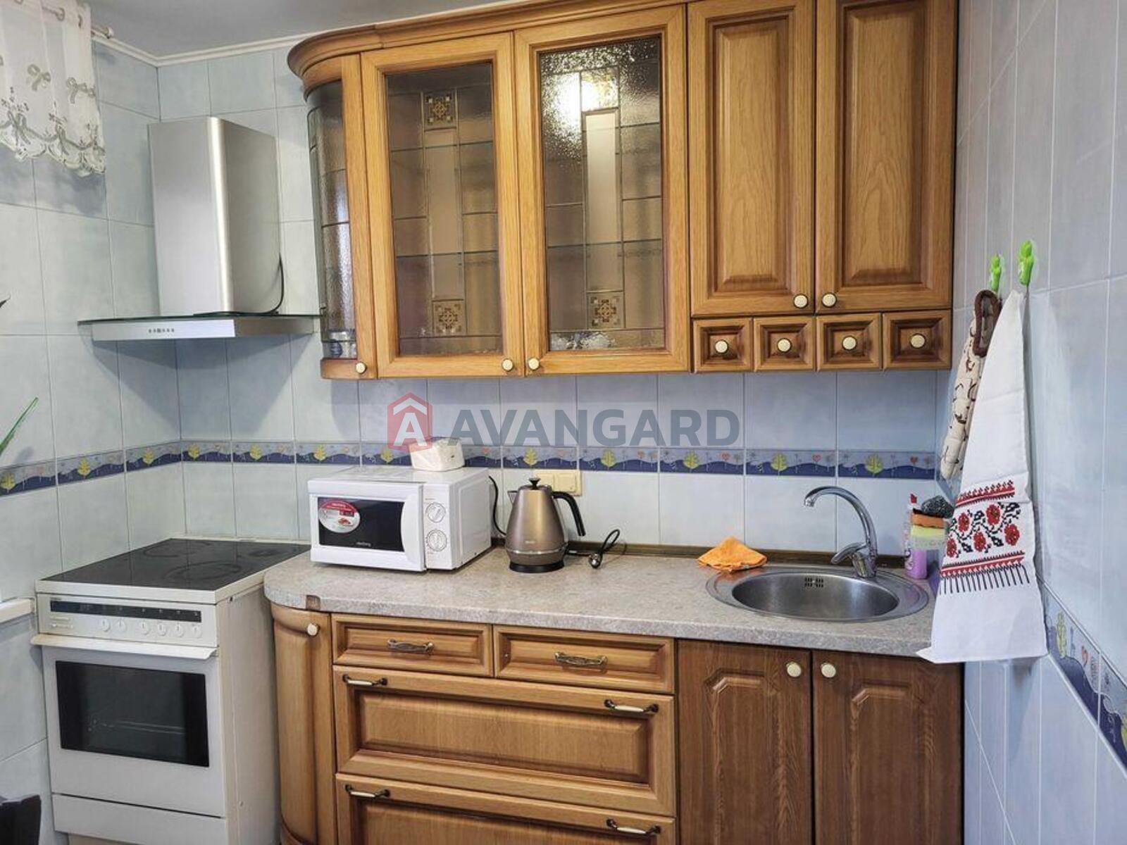 2 ����. ��������, 54/-/9 ��. �., 10/12 ���� ���� 8