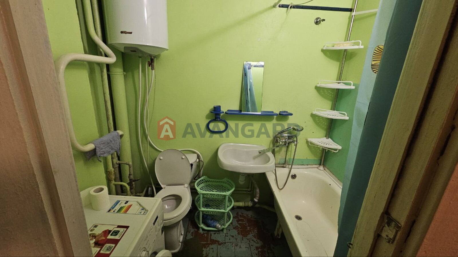 1 ����. ��������, 40/-/8 ��. �., 3/12 ���� ���� 4