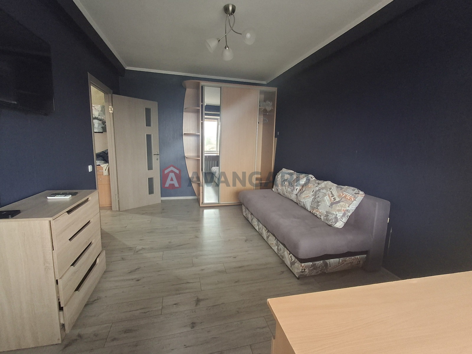 1 ��. ��������, 32/-/6 ��. �., 5/5 ������ ���� 4