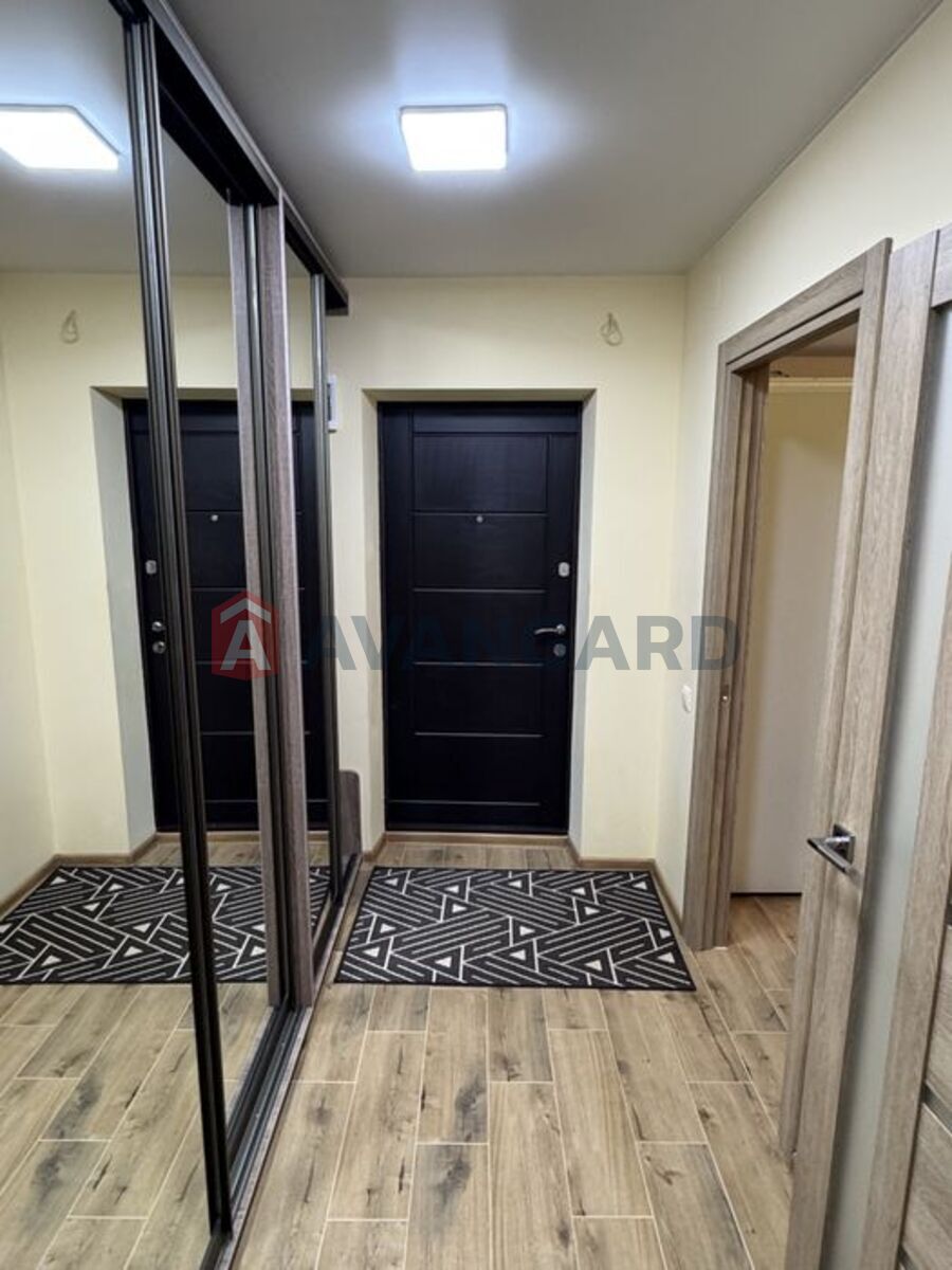 1 ����. ��������, 61/-/12 ��. �., 9/10 ���� ���� 12