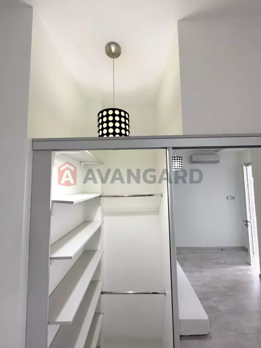 3 ��. ��������, 90/80/25 ��. �., 15/22 ������ ���� 23