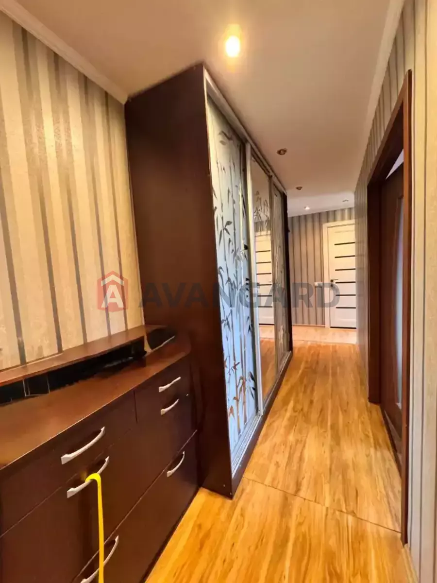 2 ����. ��������, 50/28/9 ��. �., 4/9 ���� ���� 19