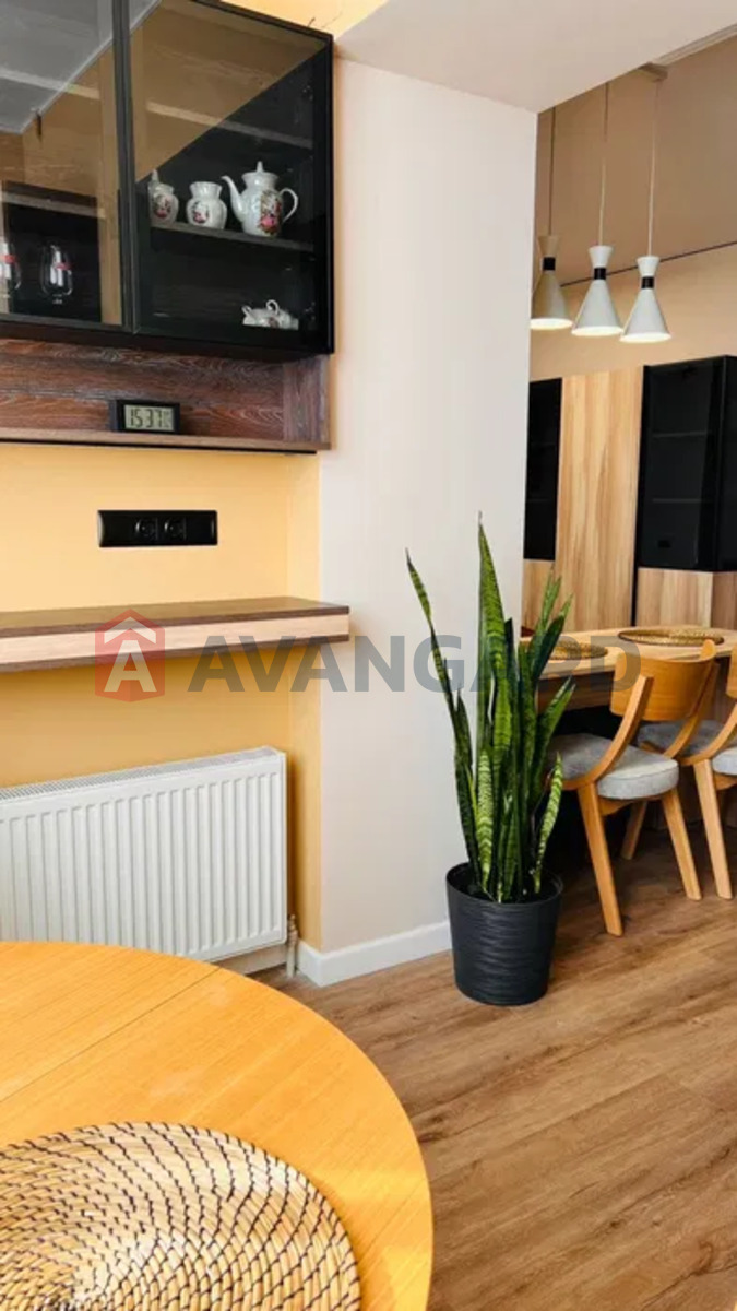 1 ��. ��������, 54/-/15 ��. �., 7/10 ������ ���� 11