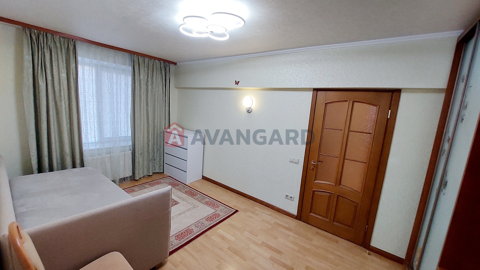 3 ��. ��������, 90/60/12 ��. �., 3/6 ������ ���� 12