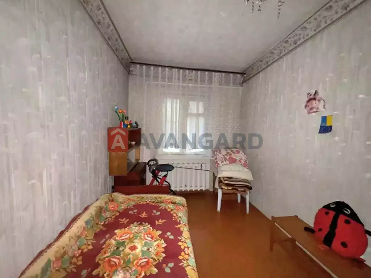 2 . , 42/-/- . ., 5/5   5