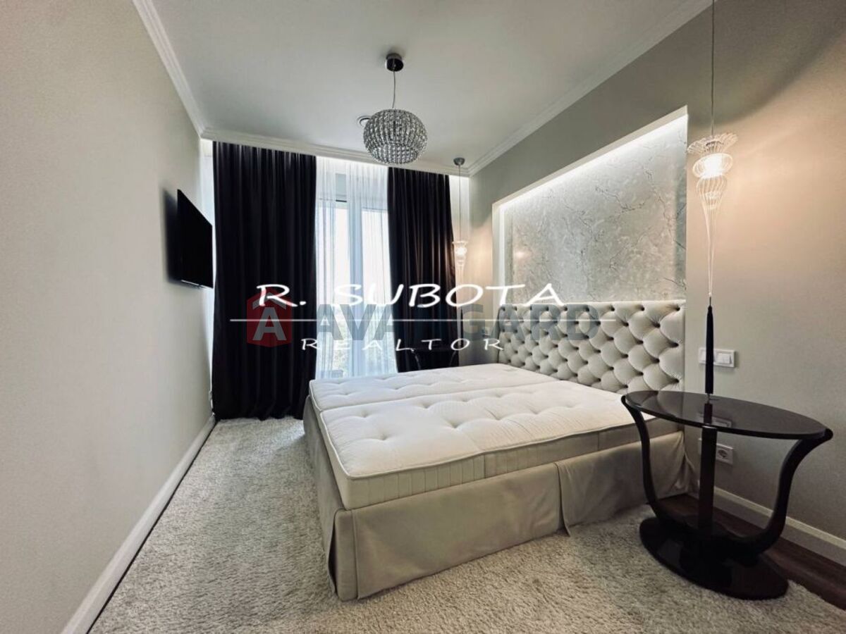 3 ��. ��������, 94/-/- ��. �., 8/22 ������ ���� 19