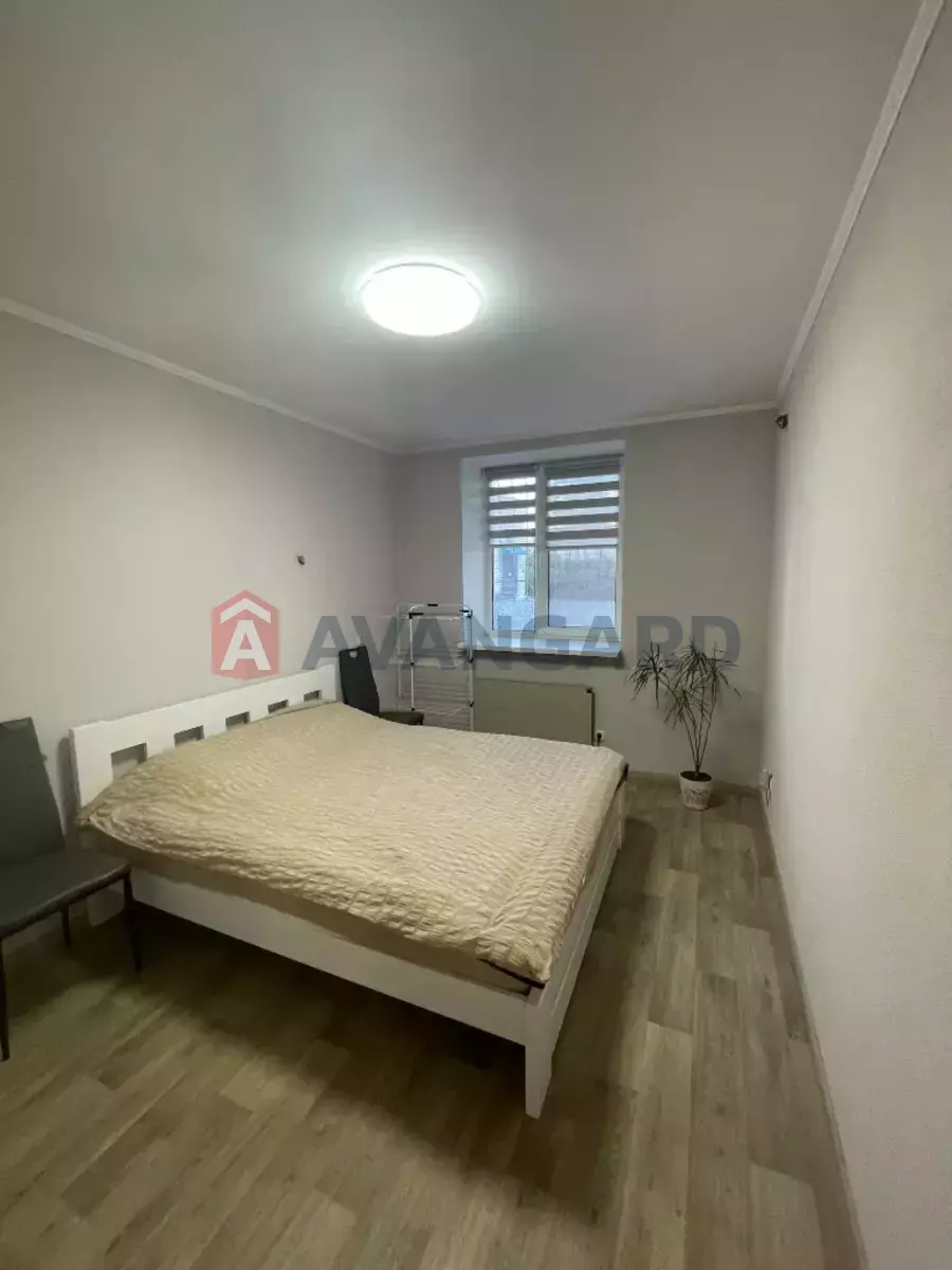 2 ��. ��������, 50/-/- ��. �., 1/10 ������ ���� 10