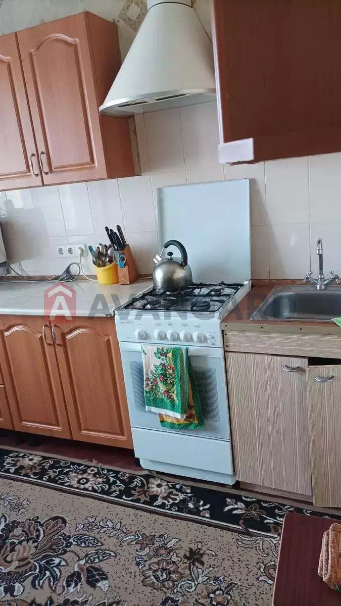 3 ��. ��������, 65/-/8 ��. �., 10/10 ������ ���� 7