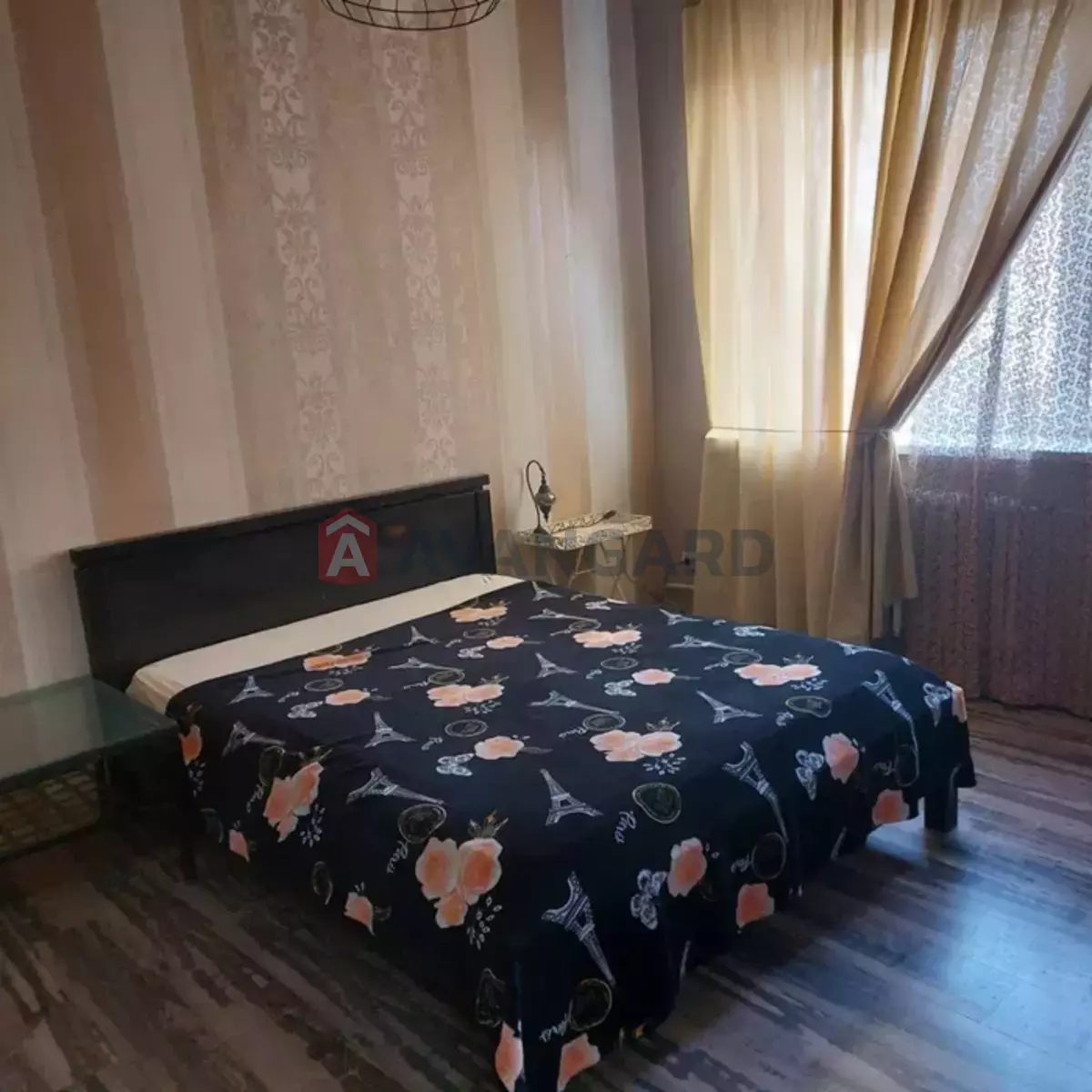 2 ����. ��������, 52/-/10 ��. �., 5/5 ���� ���� 15