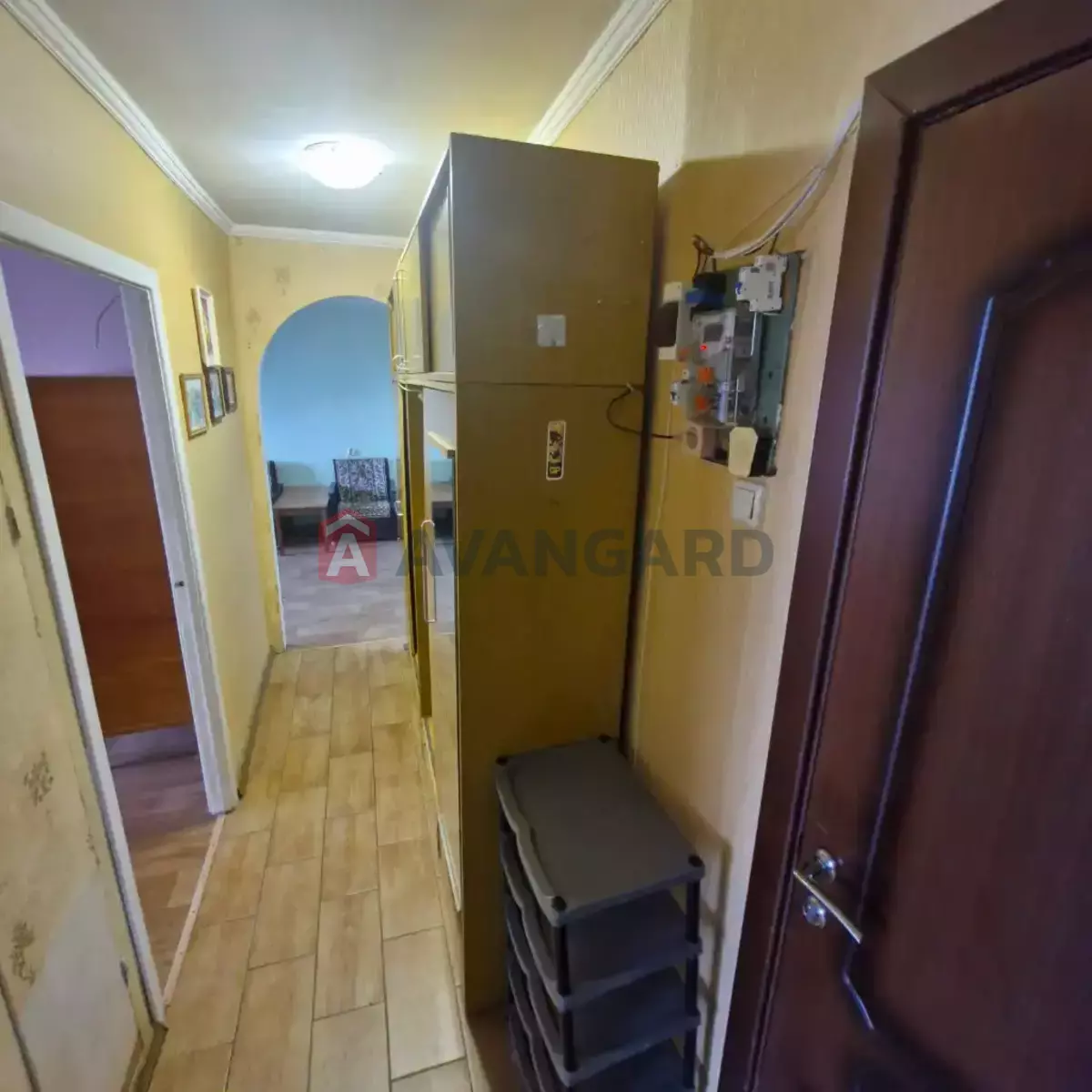 3 ��. ��������, 64/30/8 ��. �., 4/9 ������ ���� 2