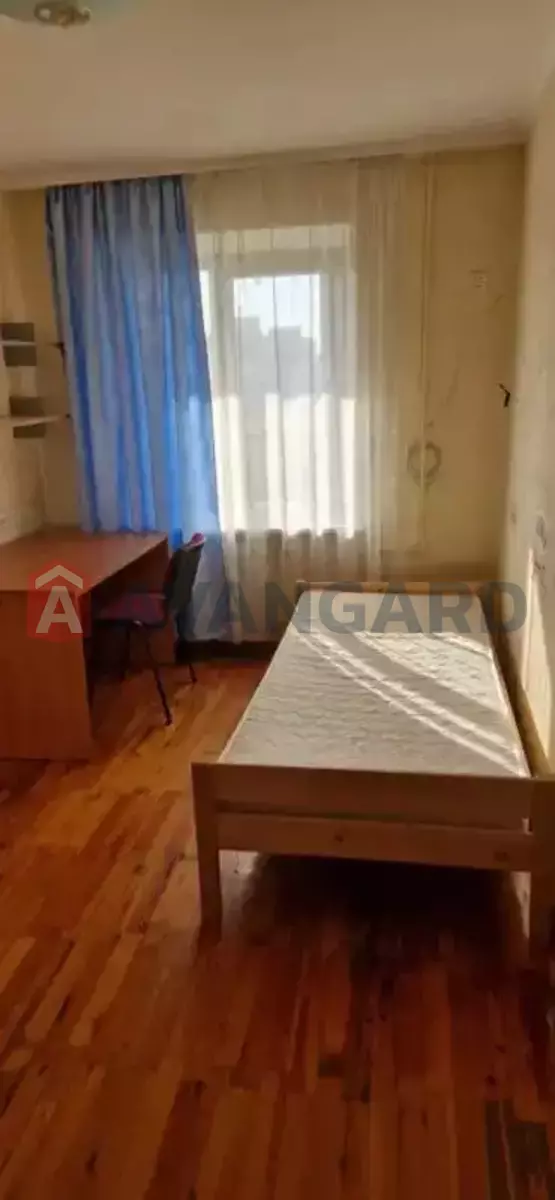 4 ��. ��������, 77/56/8 ��. �., 8/9 ������ ���� 9