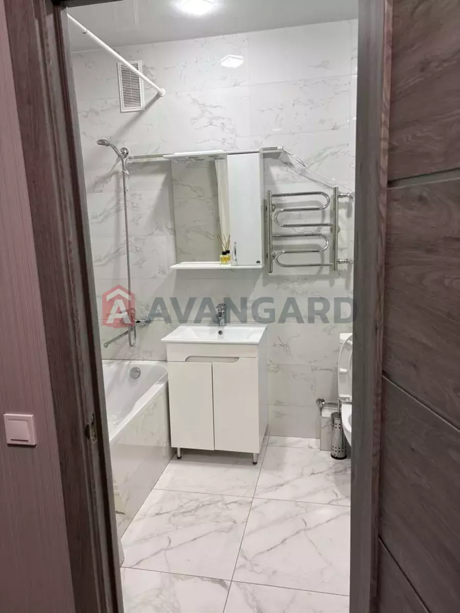 2 ����. ��������, 46/-/20 ��. �., 8/10 ���� ���� 12