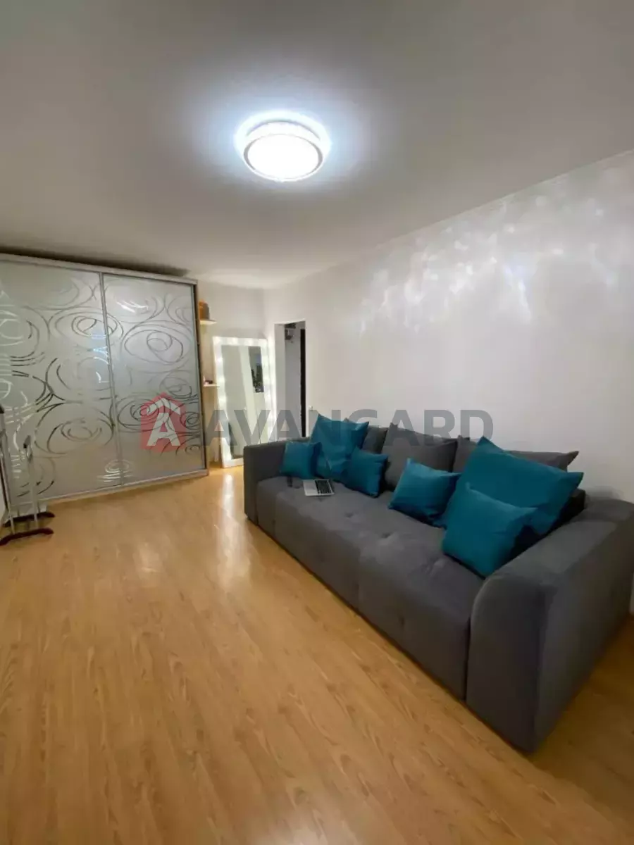 1 ��. ��������, 36/-/- ��. �., 11/12 ������ ���� 2