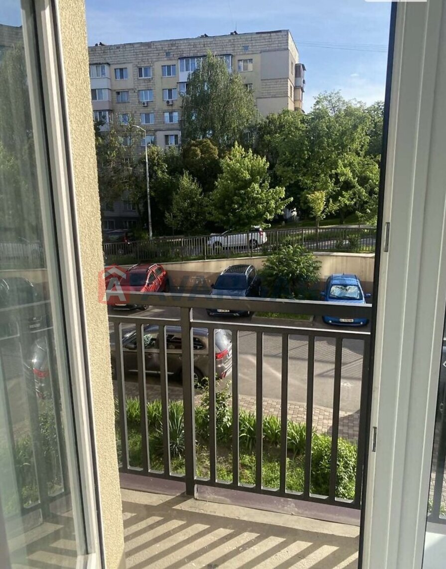 1 ��. ��������, 37/18/16 ��. �., 2/9 ������ ���� 13