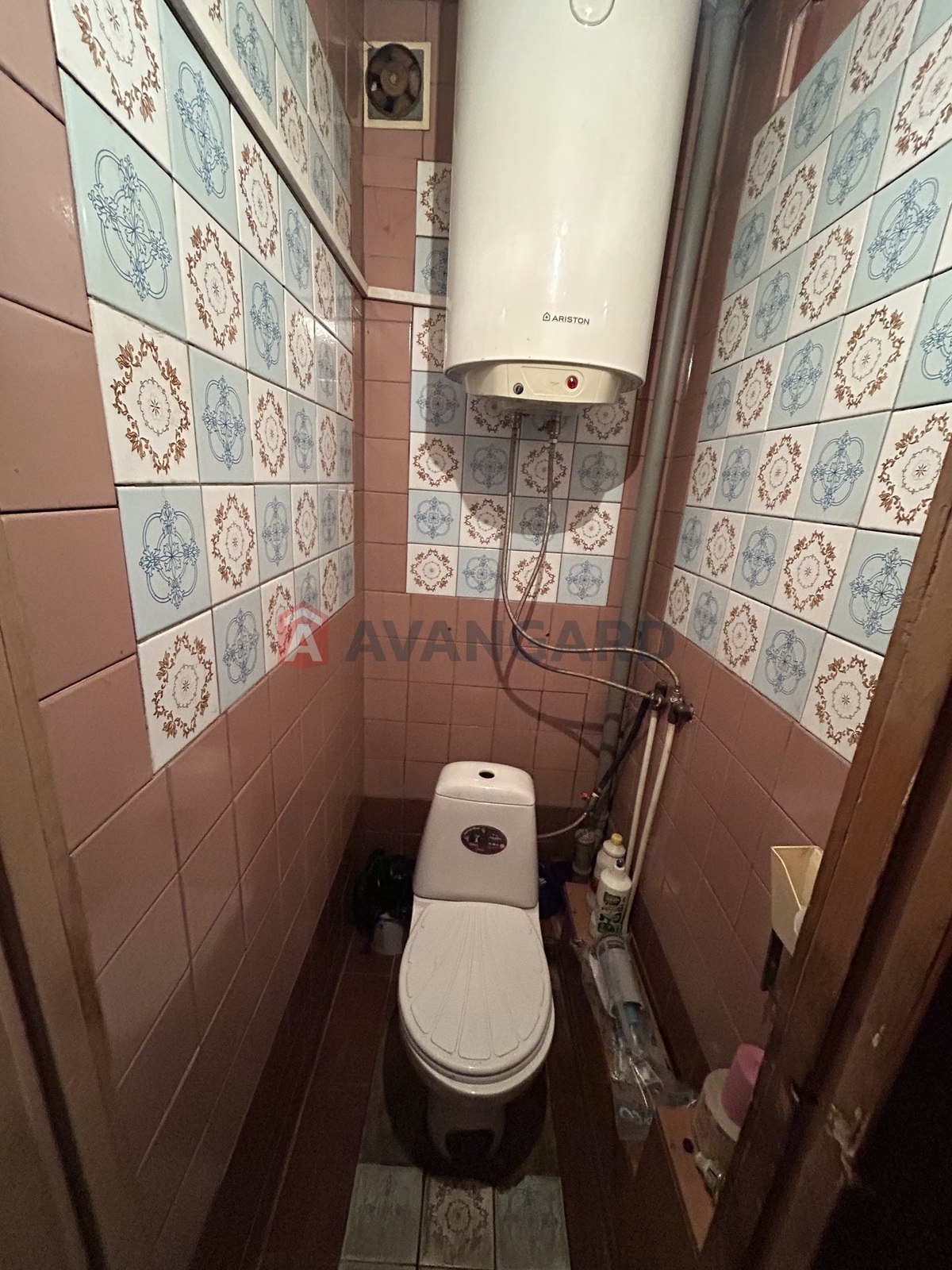 3 . , 65/-/7 . ., 9/9   10