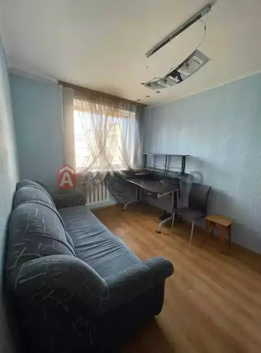4 ��. ��������, 80/-/8 ��. �., 7/9 ������ ���� 7