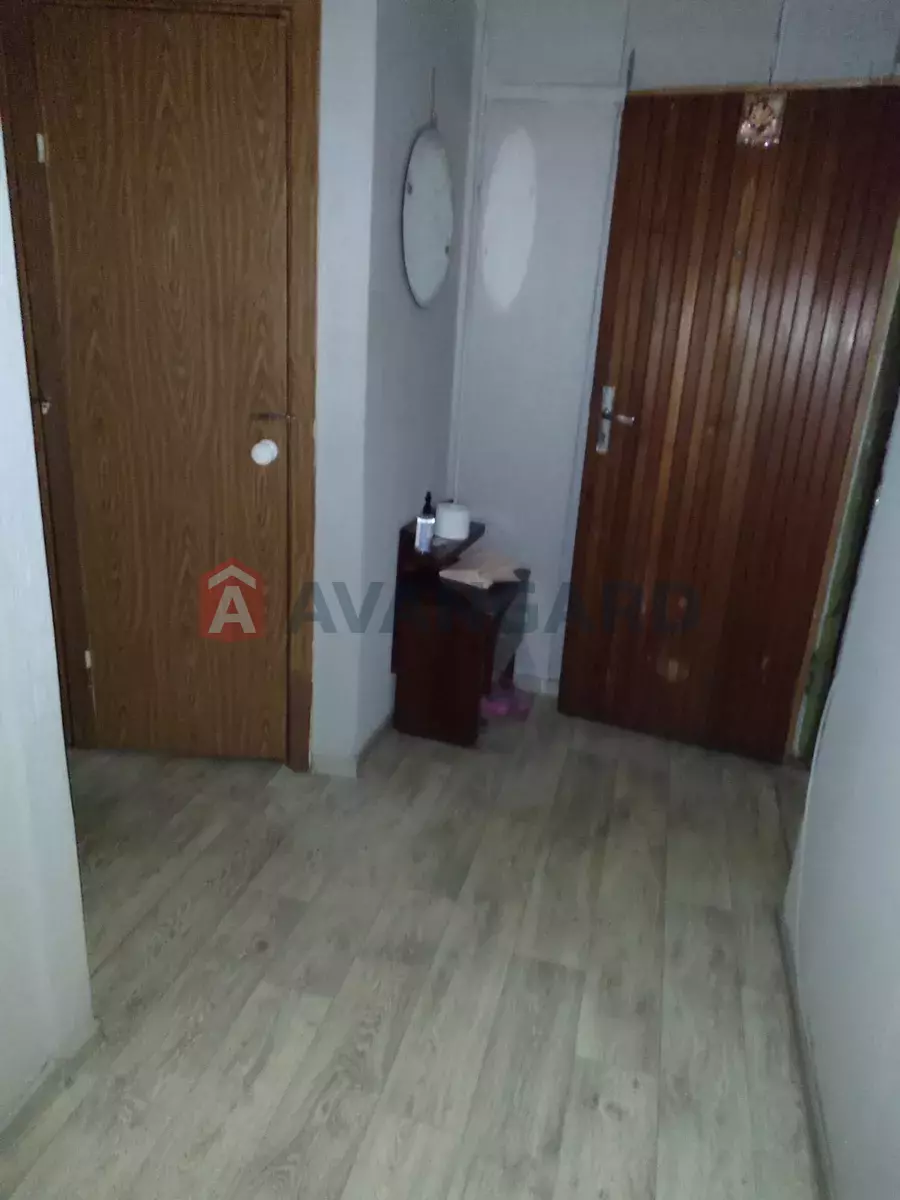 3 . , 67/-/6 . ., 5/9   3